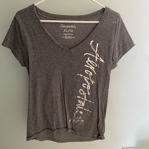 Aeropostale gray t shirt